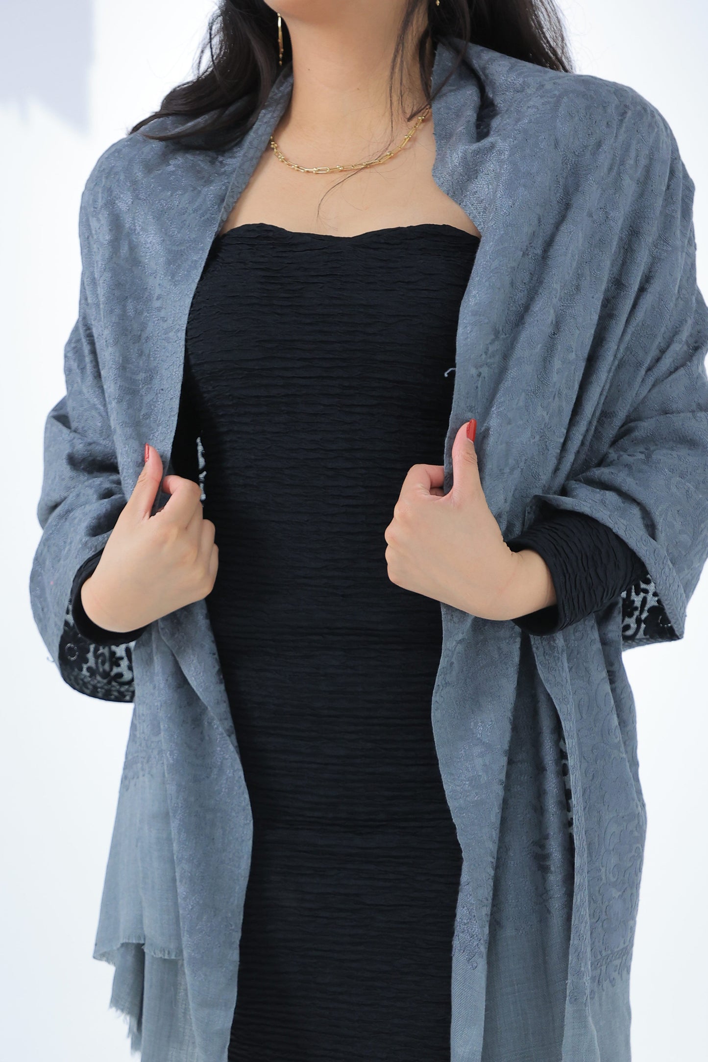 NEW Pure Blue grey gray winter Elegant Luxury Beautiful Winter Shawl Shaal Classy Circle Prestigious Floral Patterns Accessories