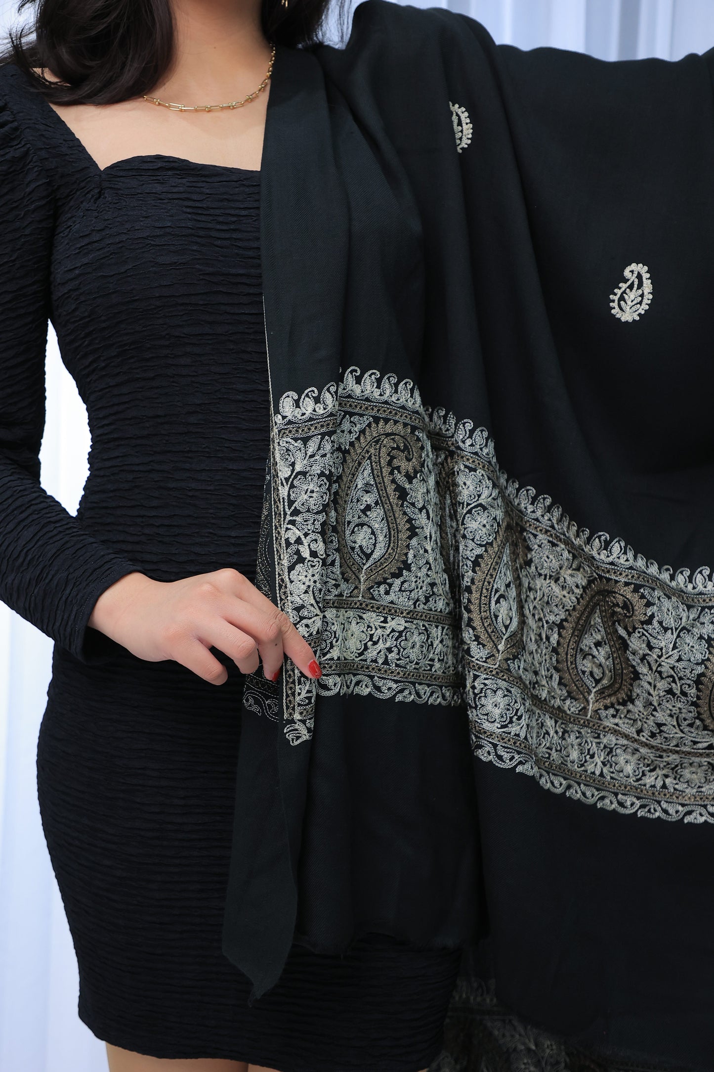 Royal Paisley Noir