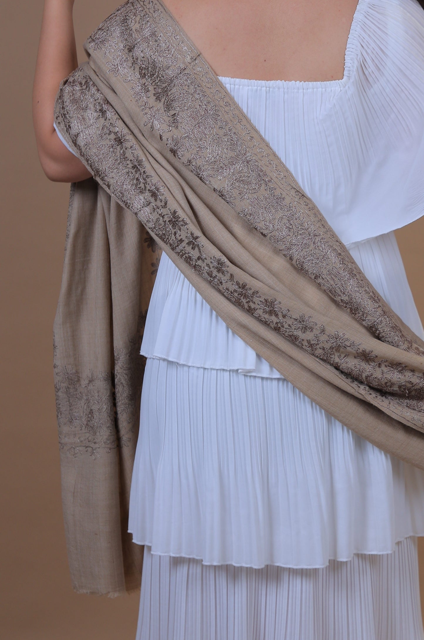 NEW Pure Elegant Luxury Beautiful Winter Shawl Shaal Classy Floral Prestigious Patterns Accessories Expensive Rare One of A Kind Brown