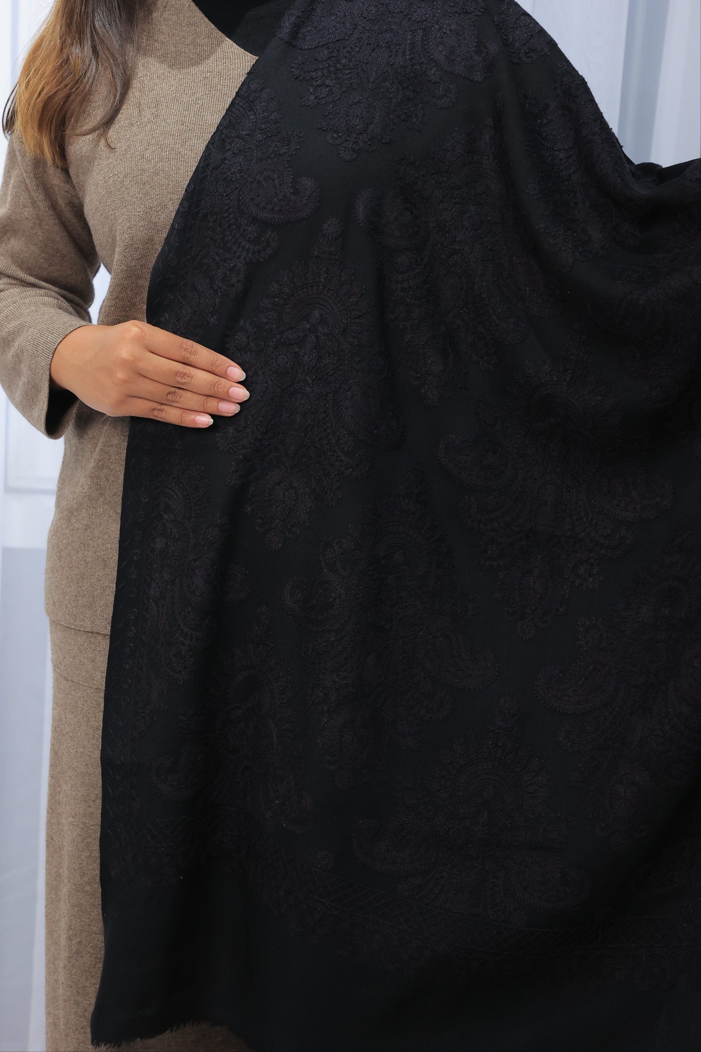 NEW Pure Black Noir Flower Elegant Luxury Beautiful Winter Shawl Shaal Classy Circle Prestigious Patterns Accessories One of A KInd