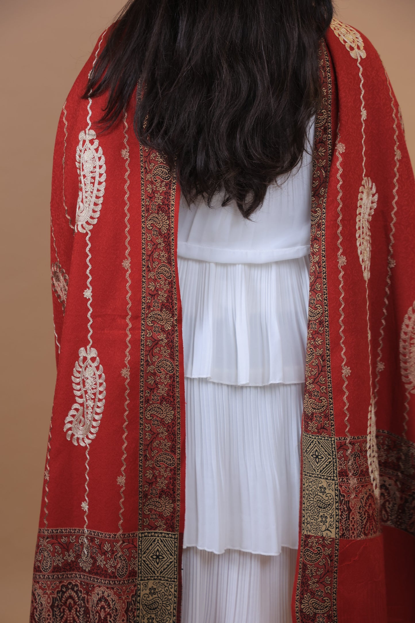 NEW Cashmere Elegant Luxury Beautiful Winter Shawl Shaal Classy Circle Red Gold Damask Patterns Accessories
