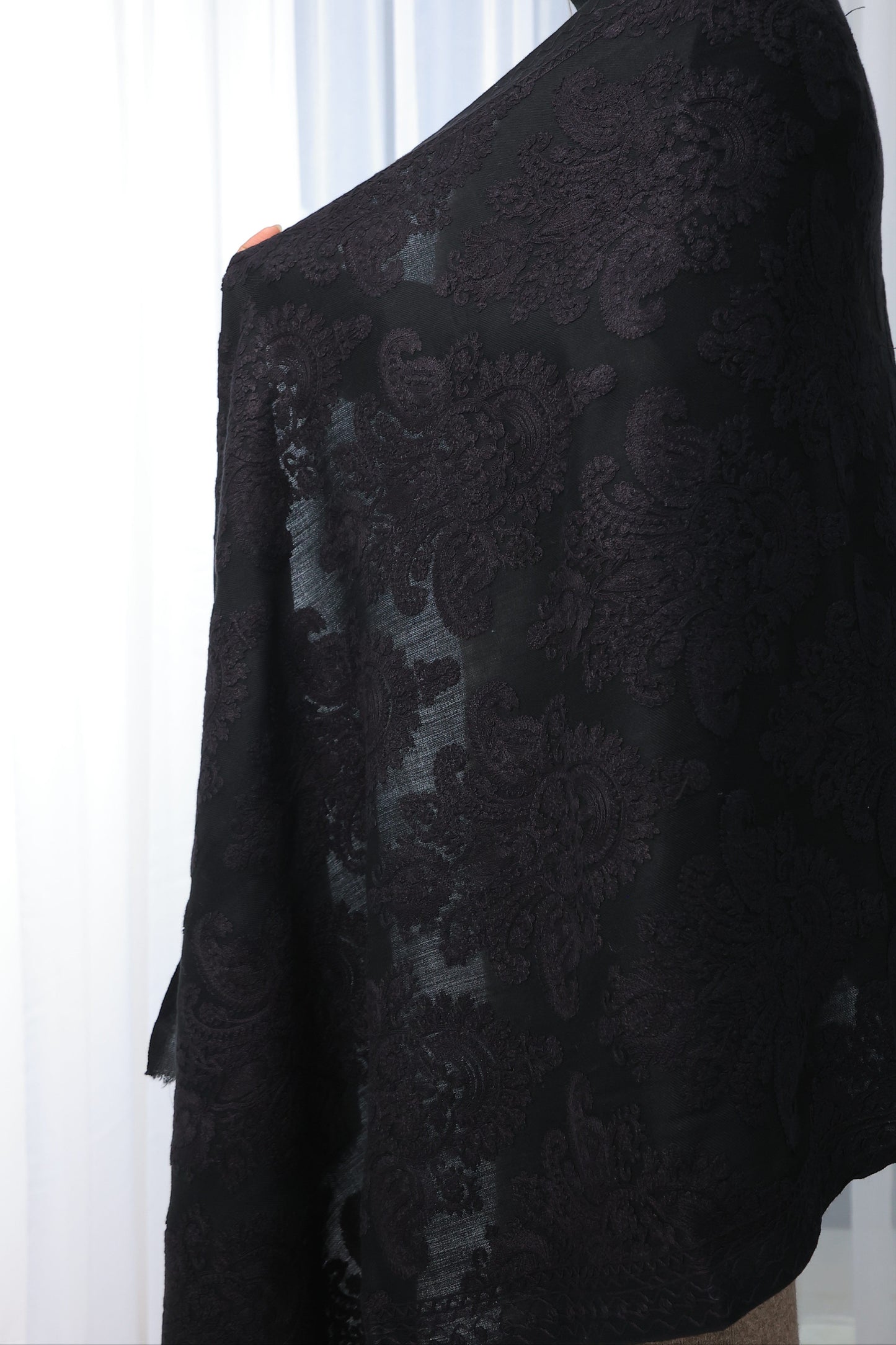 NEW Pure Black Noir Flower Elegant Luxury Beautiful Winter Shawl Shaal Classy Circle Prestigious Patterns Accessories One of A KInd