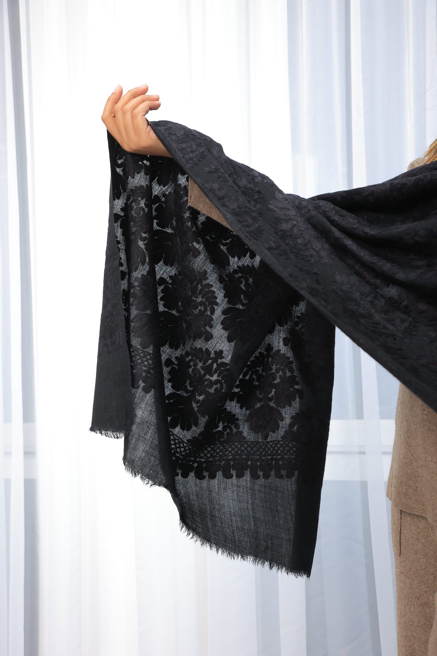 NEW Pure Black Noir Flower Elegant Luxury Beautiful Winter Shawl Shaal Classy Circle Prestigious Patterns Accessories One of A KInd
