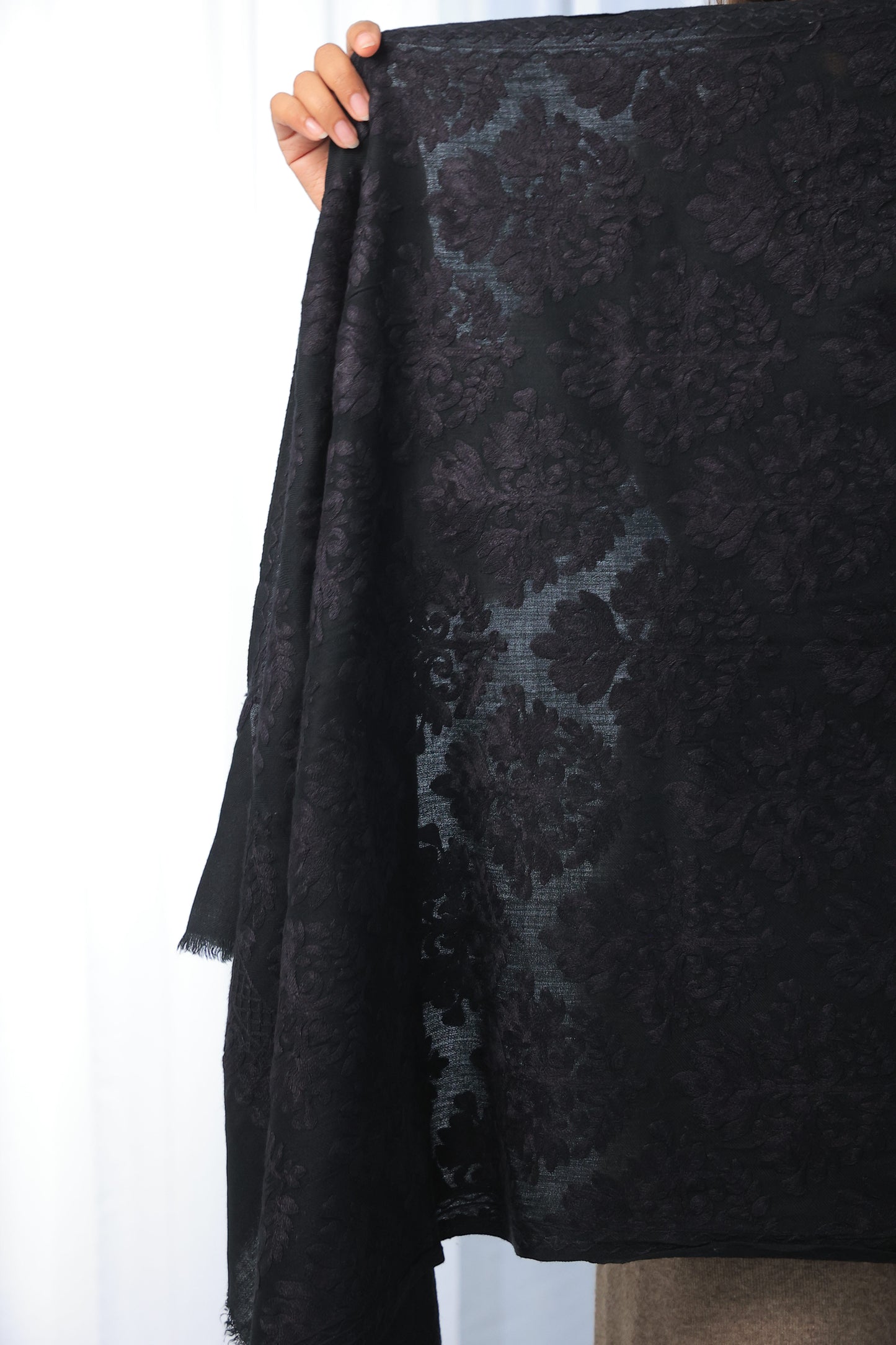 NEW Pure Black Noir Flower Elegant Luxury Beautiful Winter Shawl Shaal Classy Circle Prestigious Patterns Accessories One of A KInd