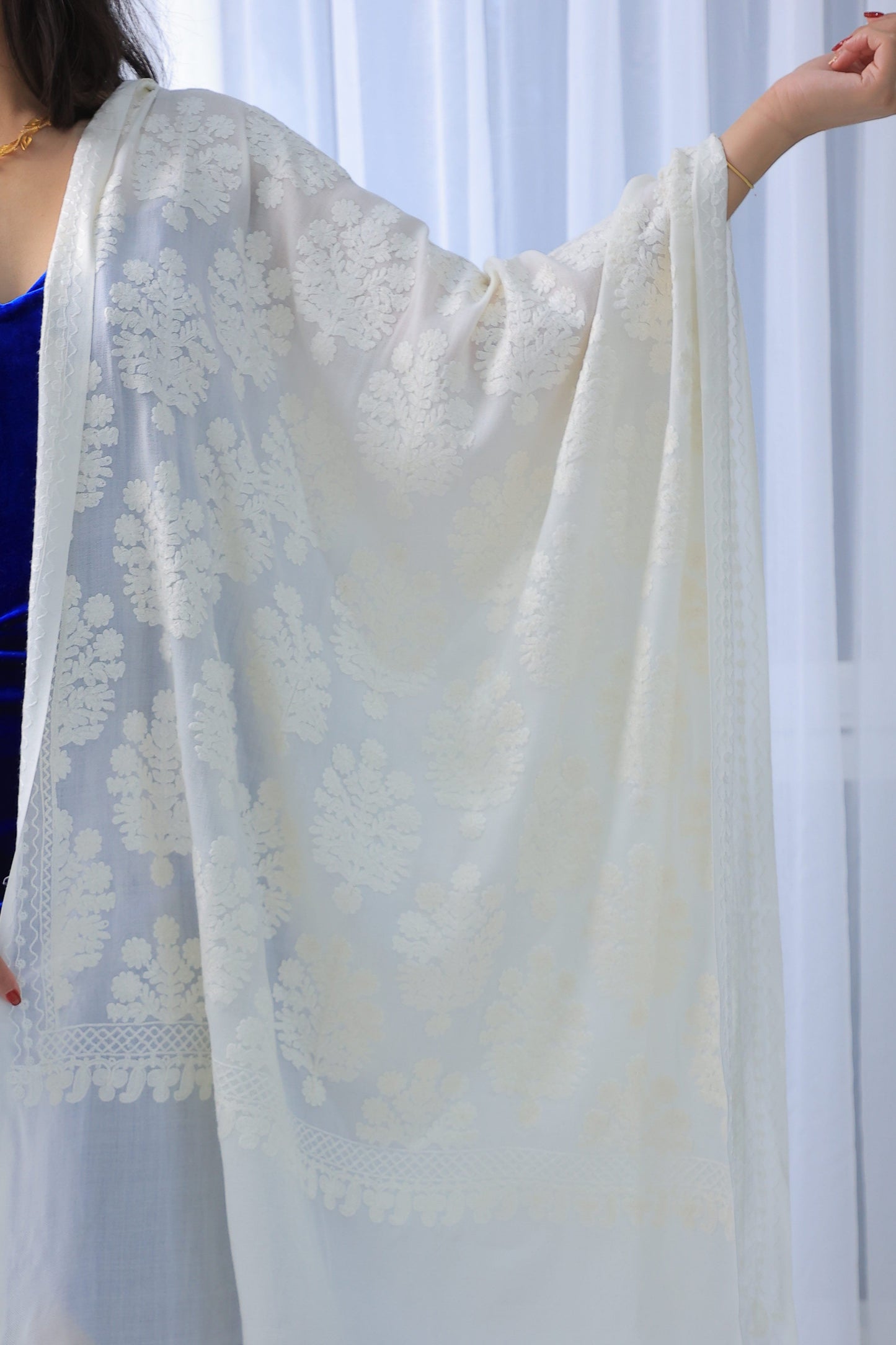 NEW Pure white pearl Noir Flower Elegant Luxury Beautiful Winter Shawl Shaal Classy Circle Prestigious Patterns Accessories One of A KInd clean stunning unique gift