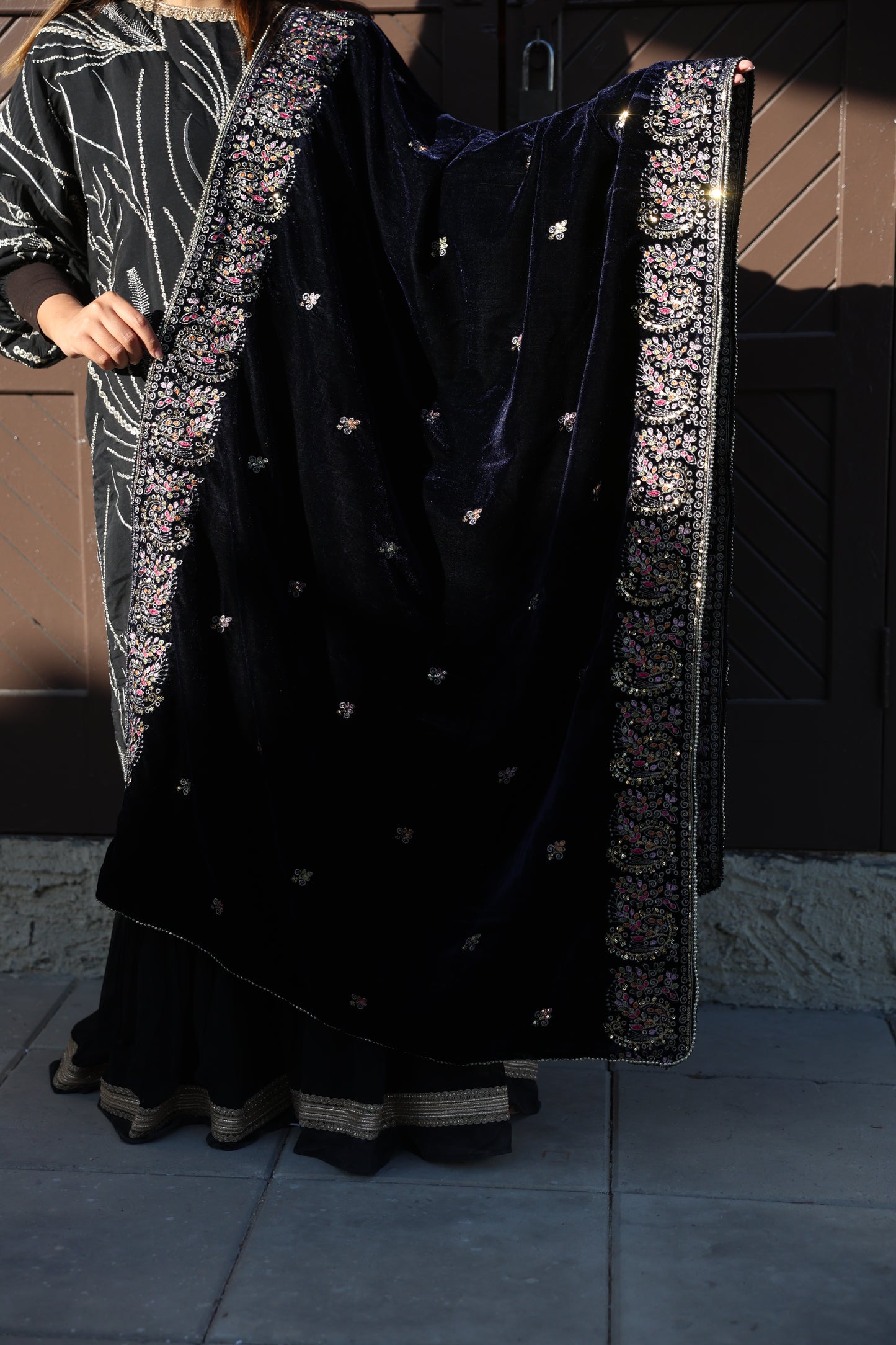 نيڤي جيم ڤيلڤيت