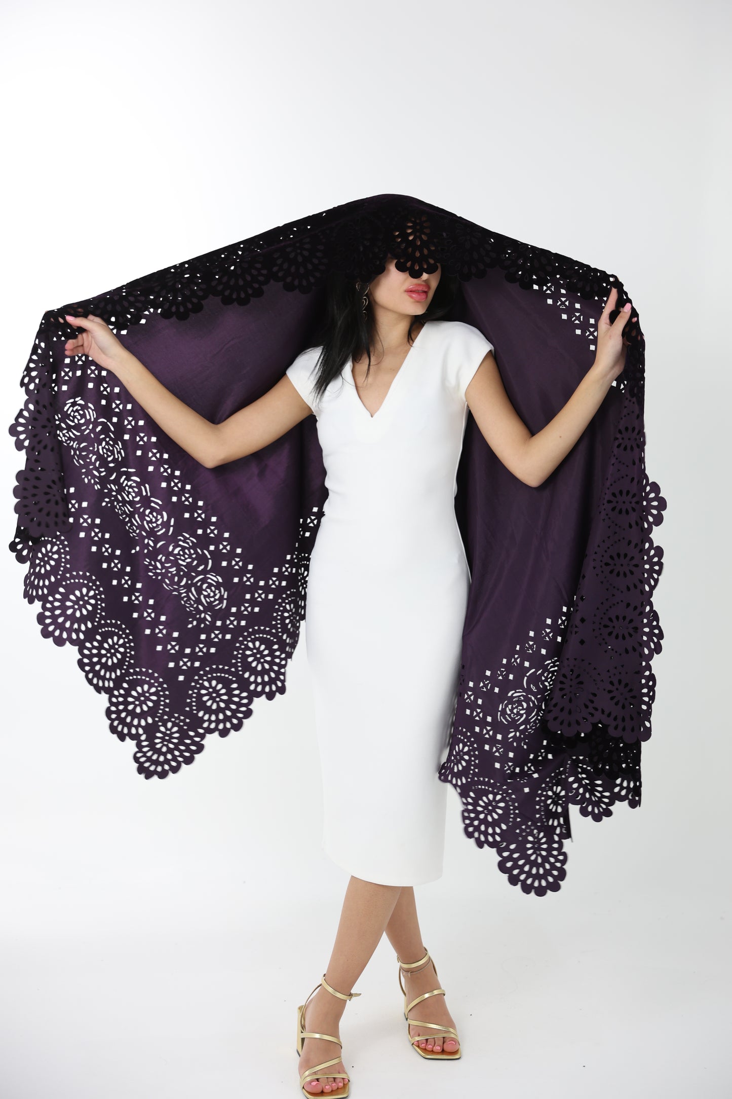 Violette Velvet Shawl