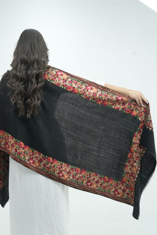 بلوم نوار (٢)  